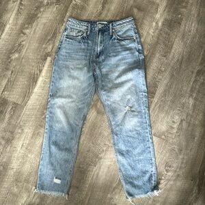 Jeans from lizard thicket but they are the brand cero! Size 26 or also size 2-4!